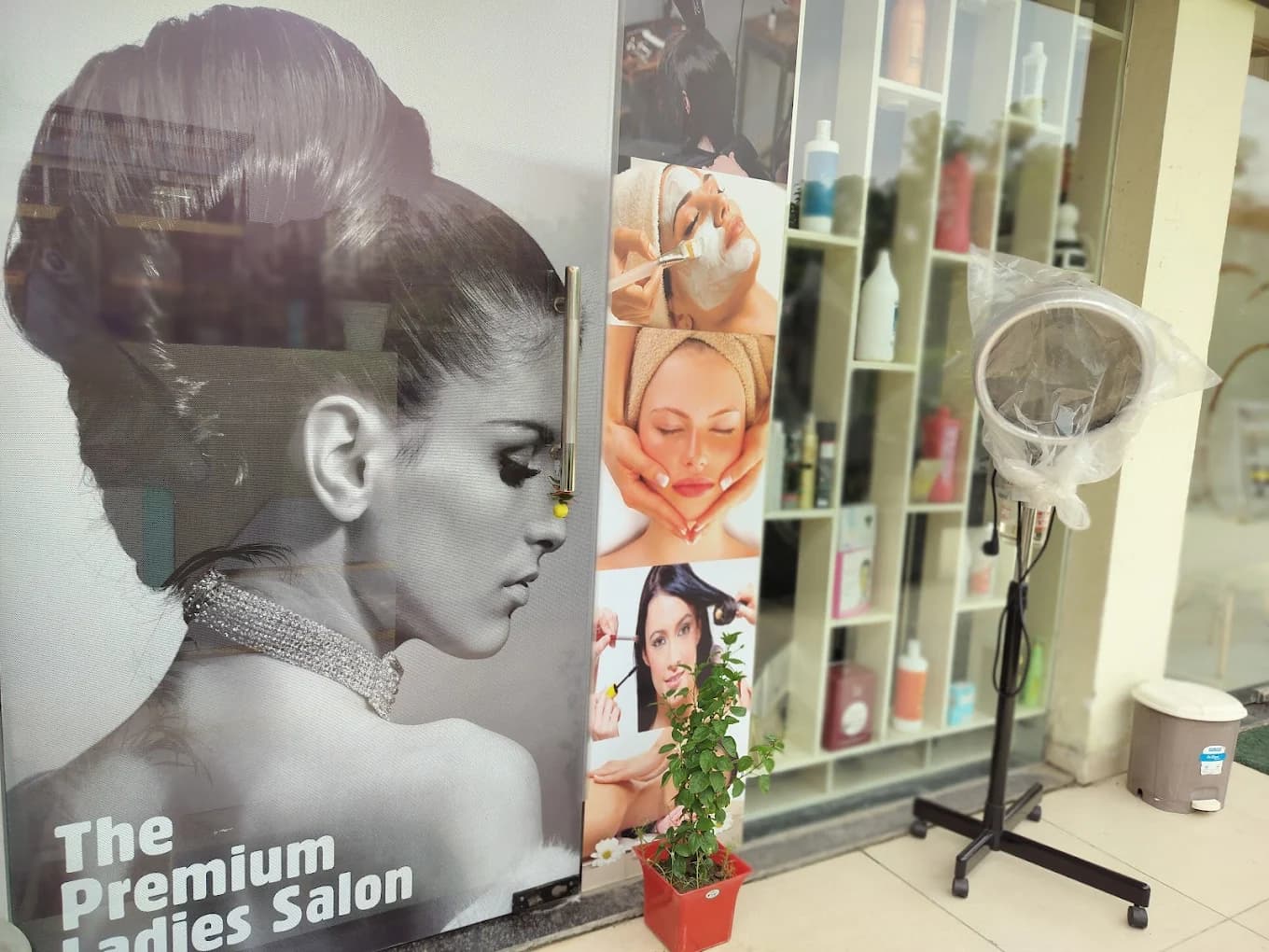 Glow Studio's storefront signage, "The Premium Ladies Salon"